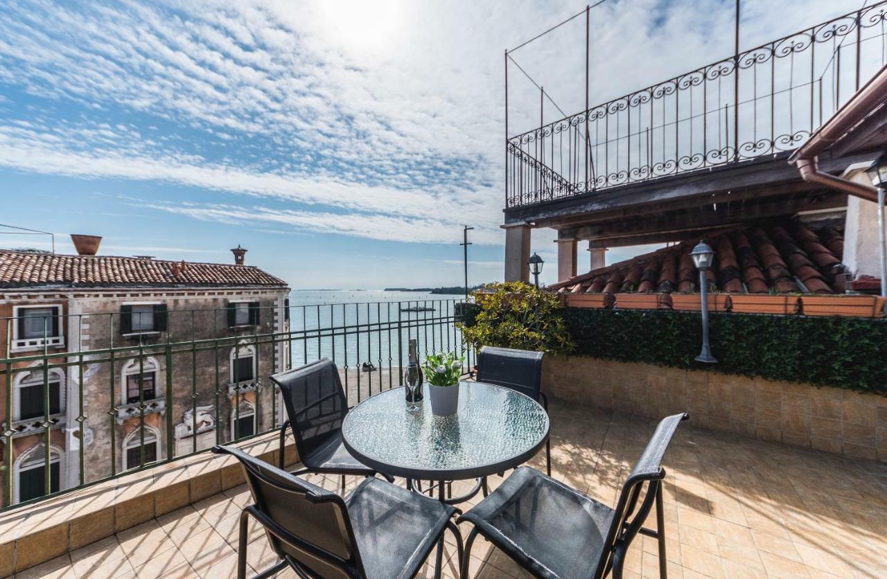 Ca' Delfina Holiday Home Wenecja Zewnętrze zdjęcie